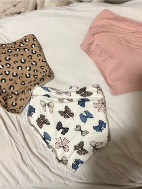 Baby Bandana Bib Set – Pink, White Bow Print & Tan Leopard
